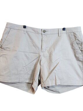 Old Navy Women 16 Shorts Stretch Slit Pockets pale Tan Front 5" Inseam